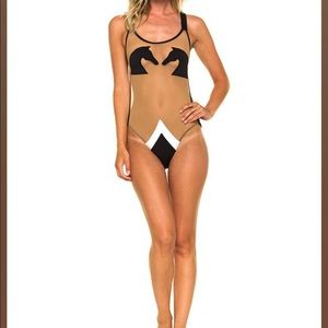 Pacific and driftwood one piece size m brand new